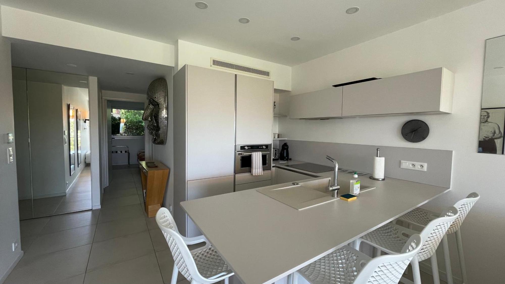 Appartement 2 Chambres Vue Mer Panoramique, Proche Croisette Cannes วาลูริส ภายนอก รูปภาพ