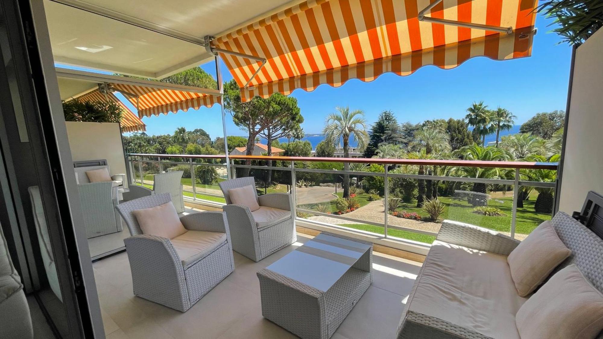 Appartement 2 Chambres Vue Mer Panoramique, Proche Croisette Cannes วาลูริส ภายนอก รูปภาพ